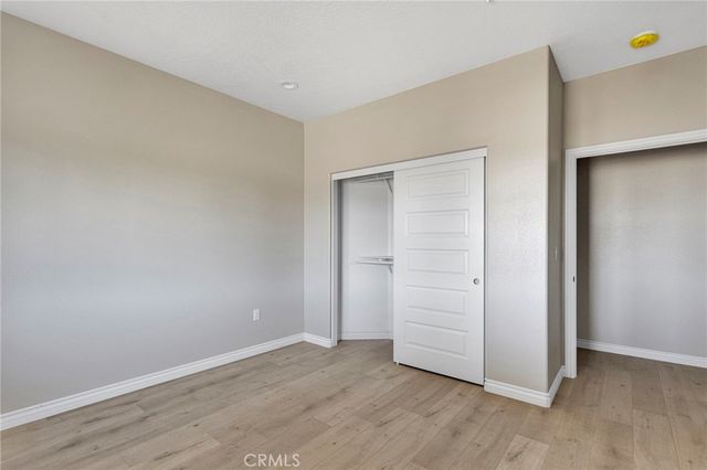 15045 Olive St, Hesperia, CA 92345