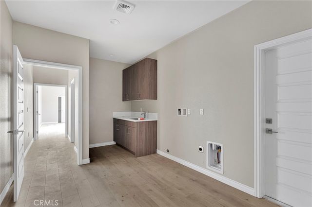 15045 Olive St, Hesperia, CA 92345