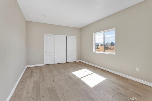 15045 Olive St, Hesperia, CA 92345