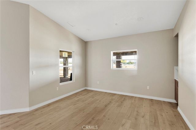 15045 Olive St, Hesperia, CA 92345