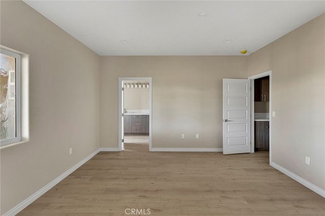 15045 Olive St, Hesperia, CA 92345