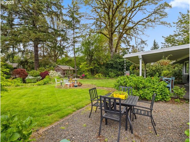 6025 CARMAN Dr, Lake Oswego, OR 97035
