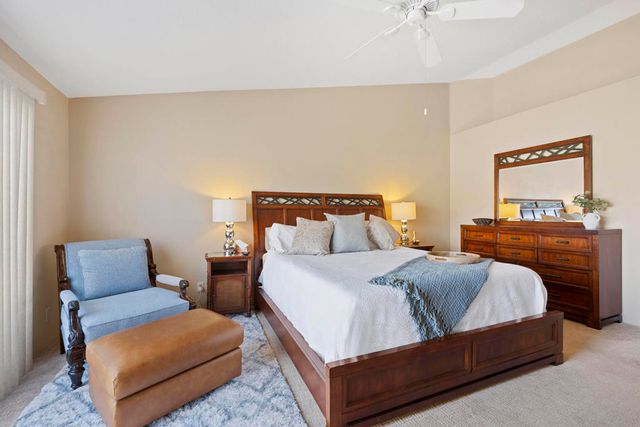 752 Vista Lago Drive N, Palm Desert, CA 92211