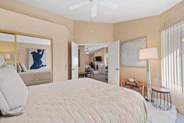 752 Vista Lago Drive N, Palm Desert, CA 92211