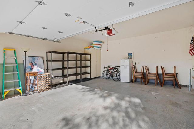 752 Vista Lago Drive N, Palm Desert, CA 92211