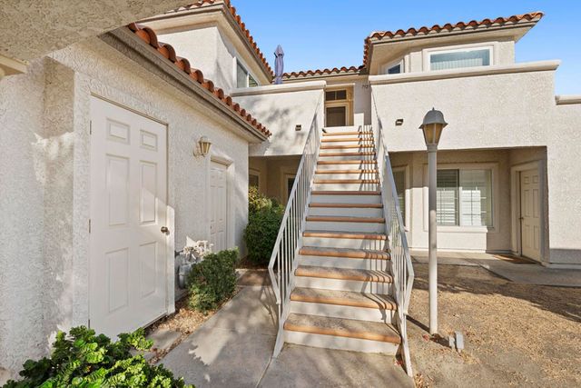 752 Vista Lago Drive N, Palm Desert, CA 92211