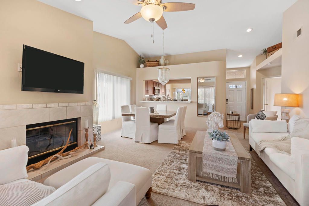 752 Vista Lago Drive N, Palm Desert, CA 92211