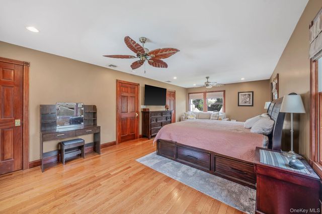 108 Keswick Drive, East Islip, NY 11730