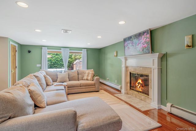 108 Keswick Drive, East Islip, NY 11730