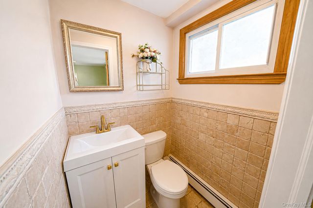 108 Keswick Drive, East Islip, NY 11730