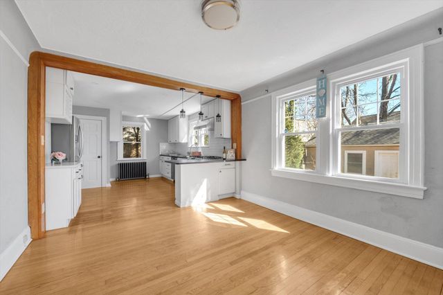16 Avenue A, Port Washington, NY 11050
