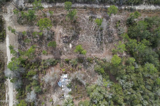 21101 Joann Lane, Fountain, FL 32438