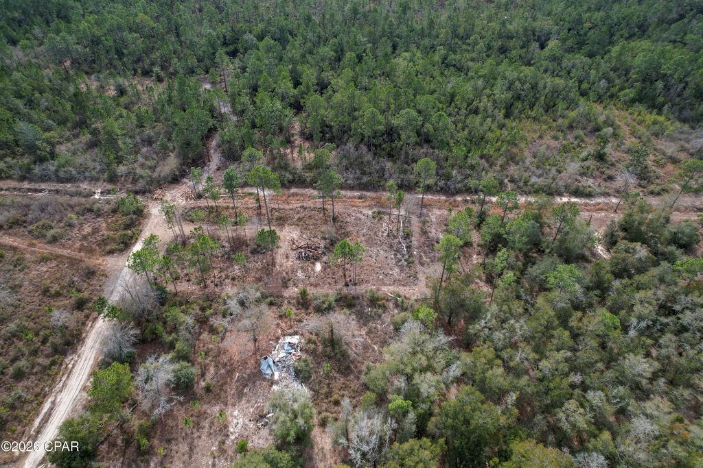 21101 Joann Lane, Fountain, FL 32438