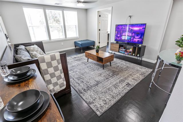 2824 Blodgett Street, Houston, TX 77004