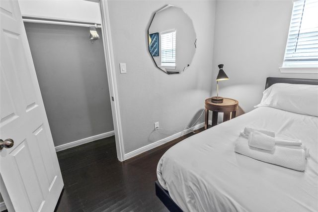 2824 Blodgett Street, Houston, TX 77004