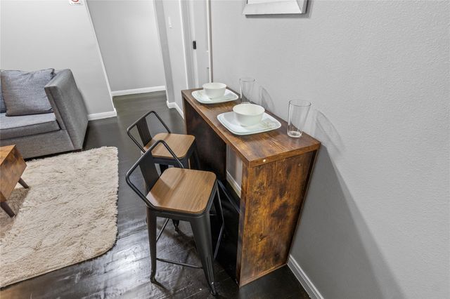 2824 Blodgett Street, Houston, TX 77004