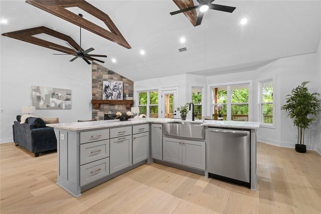 738 Cardin Spur, Pea Ridge, AR 72751