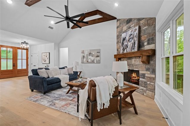 738 Cardin Spur, Pea Ridge, AR 72751