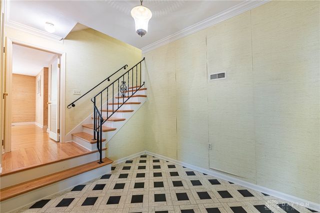 228 E Rahn Road, Dayton, OH 45429