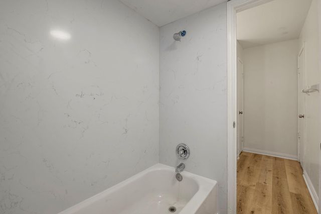 1701 Upland Drive 114, Houston, TX 77043