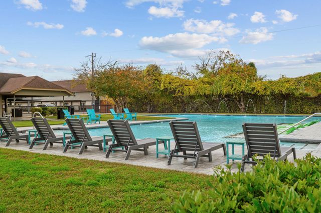 1701 Upland Drive 114, Houston, TX 77043