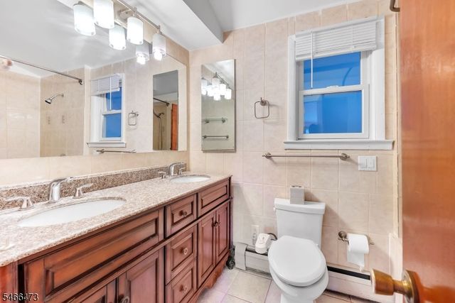 11 Mountain View Ter, Byram Twp., NJ 07871