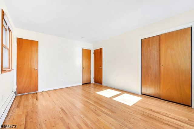 11 Mountain View Ter, Byram Twp., NJ 07871