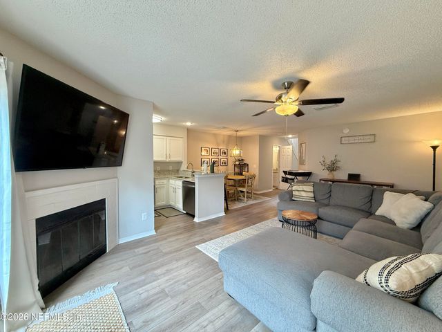 204 WINDSWEPT Circle, Neptune Beach, FL 32266
