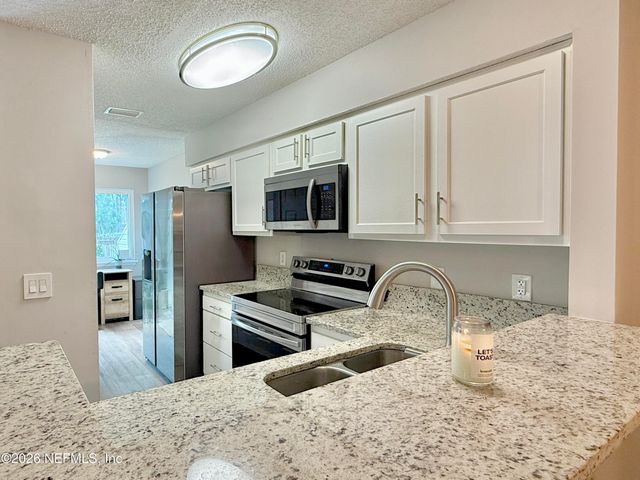 204 WINDSWEPT Circle, Neptune Beach, FL 32266