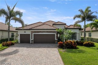 9352 Vercelli CT, Naples, FL 34113