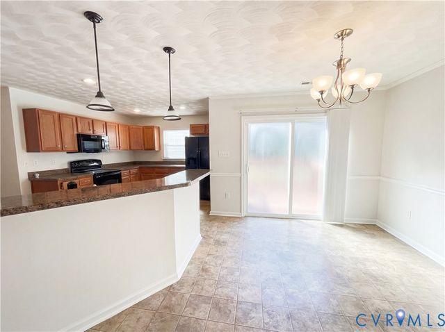 4207 Cougar Trl, Chester, VA 23831