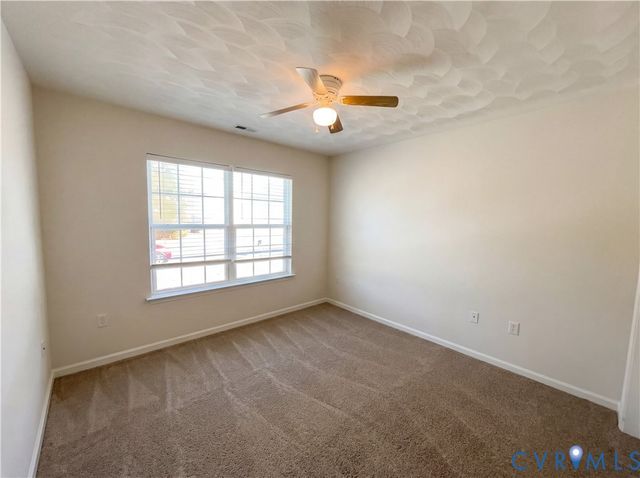 4207 Cougar Trl, Chester, VA 23831