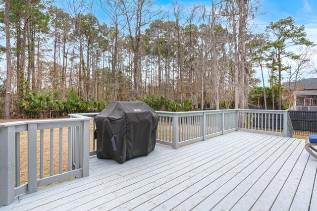 2461 Darts Cove Way, Mount Pleasant, SC 29466