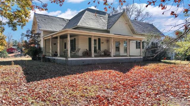 283 Yonah Street, Cornelia, GA 30531