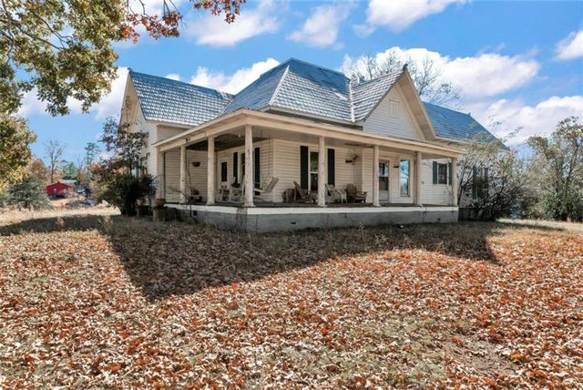 283 Yonah Street, Cornelia, GA 30531