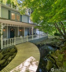 10157 SW 263rd Street, Vashon, WA 98070