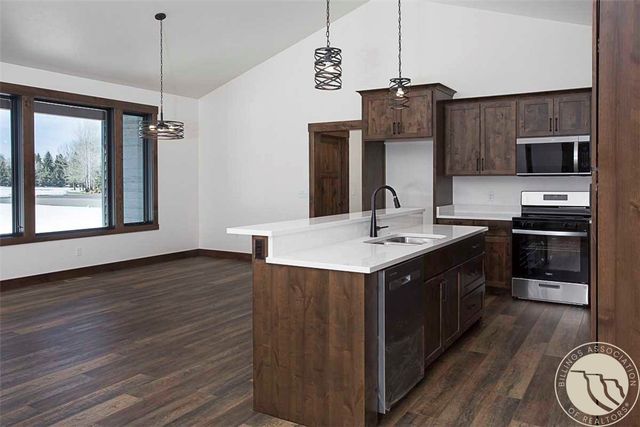 48 Buttercup Drive, Roberts, MT 59070