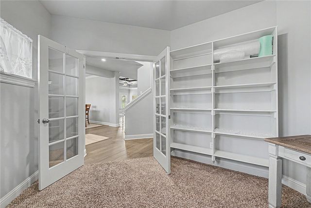 951 NW Pautsky Avenue, Bentonville, AR 72713