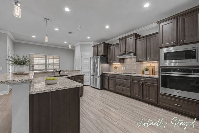951 NW Pautsky Avenue, Bentonville, AR 72713