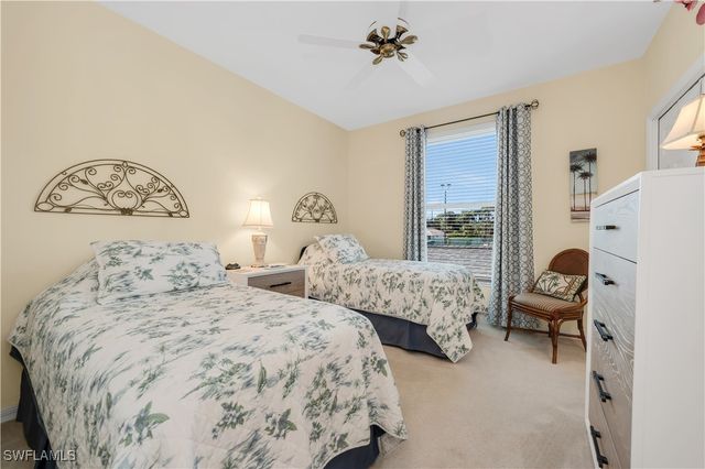 1320 Charleston Square DR 201, Naples, FL 34110