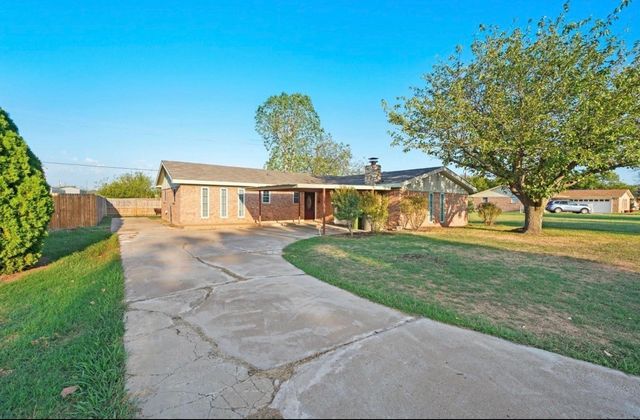 503 NE 39th Avenue, Mineral Wells, TX 76067