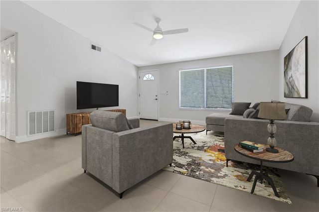 2130 Wilson BLVD N, Naples, FL 34120