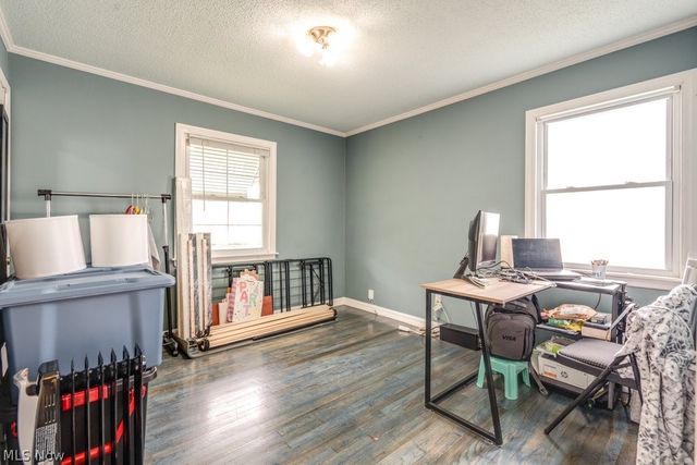 1367 Churchill Road, Lyndhurst, OH 44124