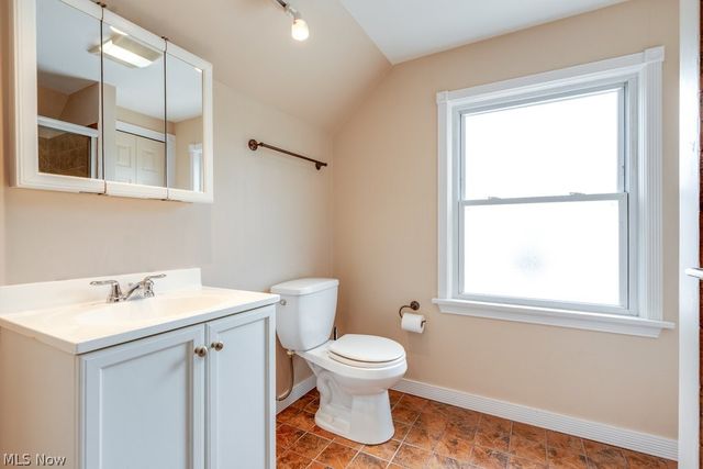 1367 Churchill Road, Lyndhurst, OH 44124