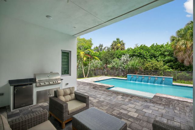 13480 Machiavelli Way, Palm Beach Gardens, FL 33418