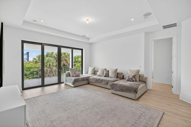 13480 Machiavelli Way, Palm Beach Gardens, FL 33418