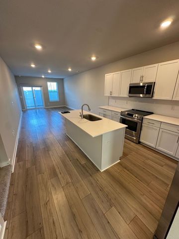 717 Mickelson Way, Lebanon, TN 37087