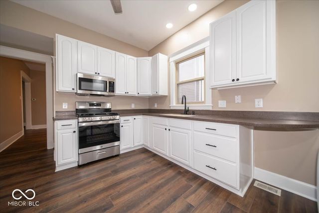 159 E King Street, Franklin, IN 46131