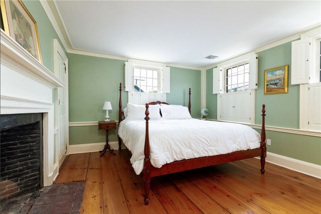 26 Thames Street, Newport, RI 02840