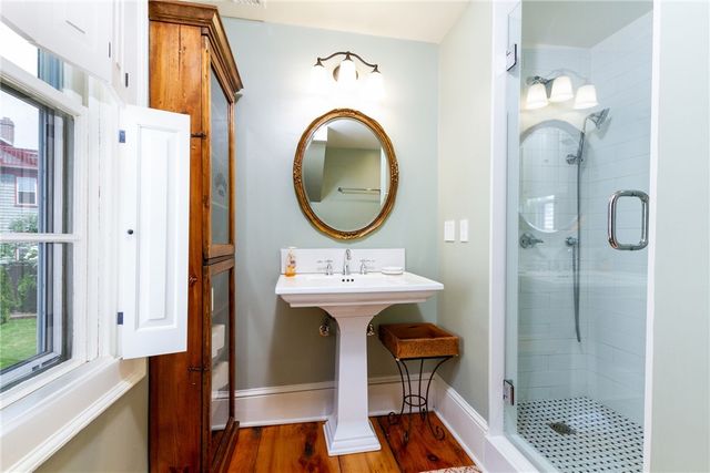 26 Thames Street, Newport, RI 02840